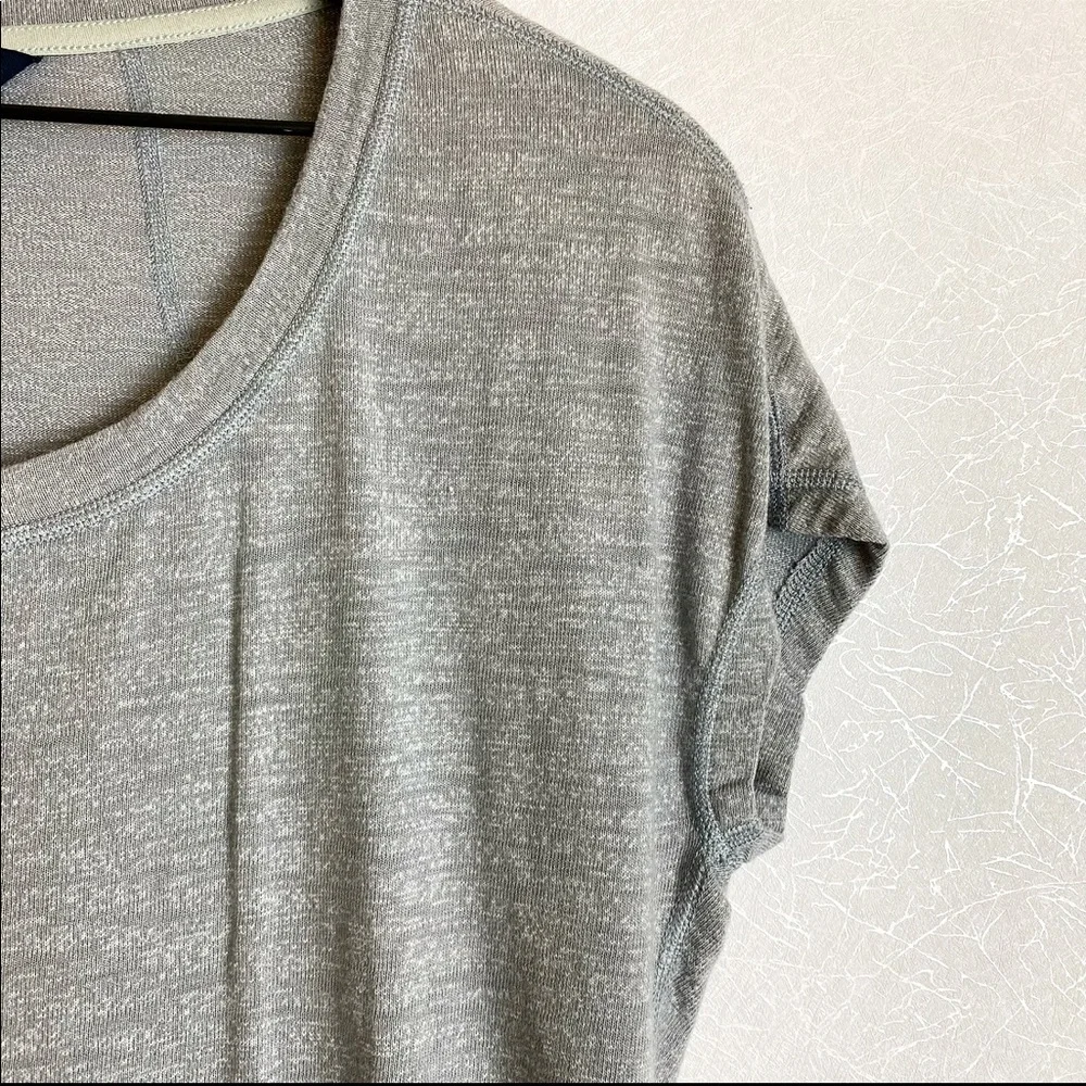 The North Face Light Heather Grey Round Neck Slouchy Slub Cotton Blend T-Shirt - Picture 3 of 6